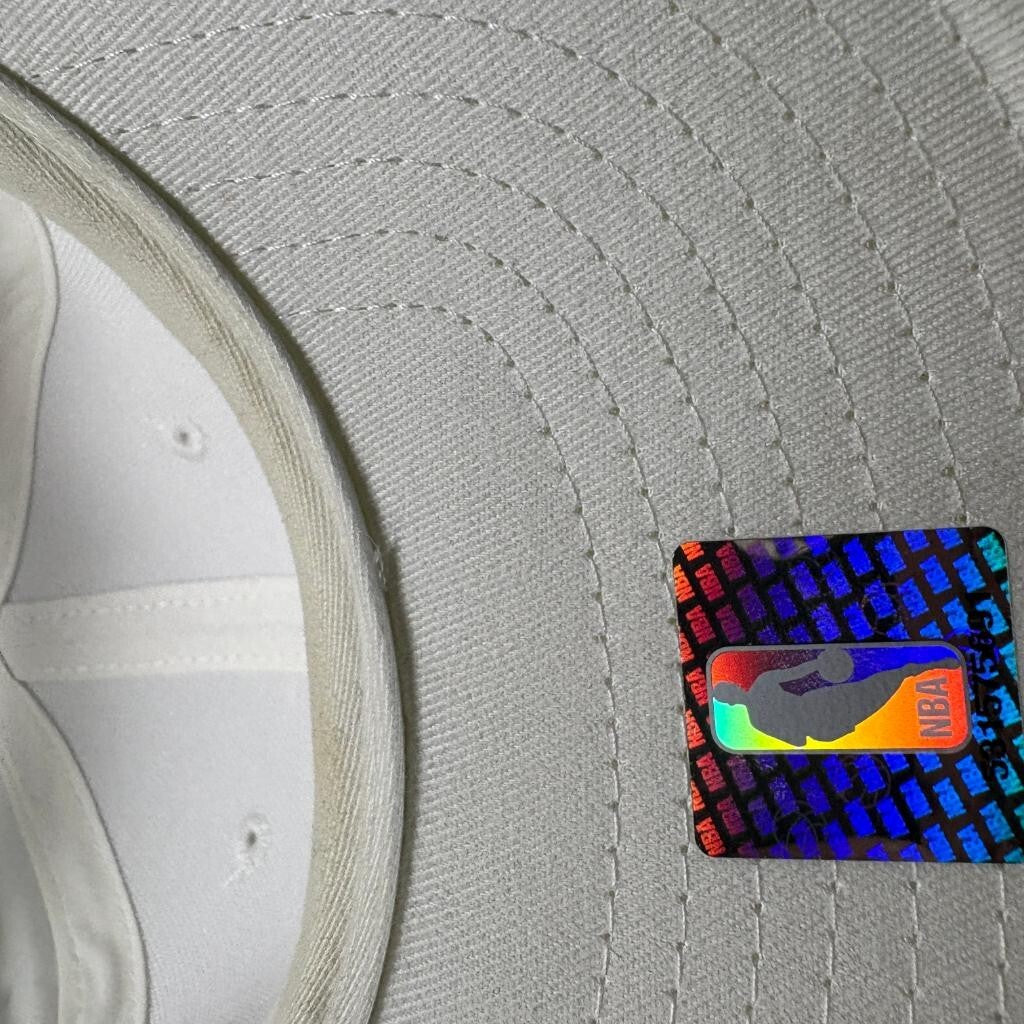Los Angeles Lakers New Era Hat Cap White Adjustable Strapback Adult NBA