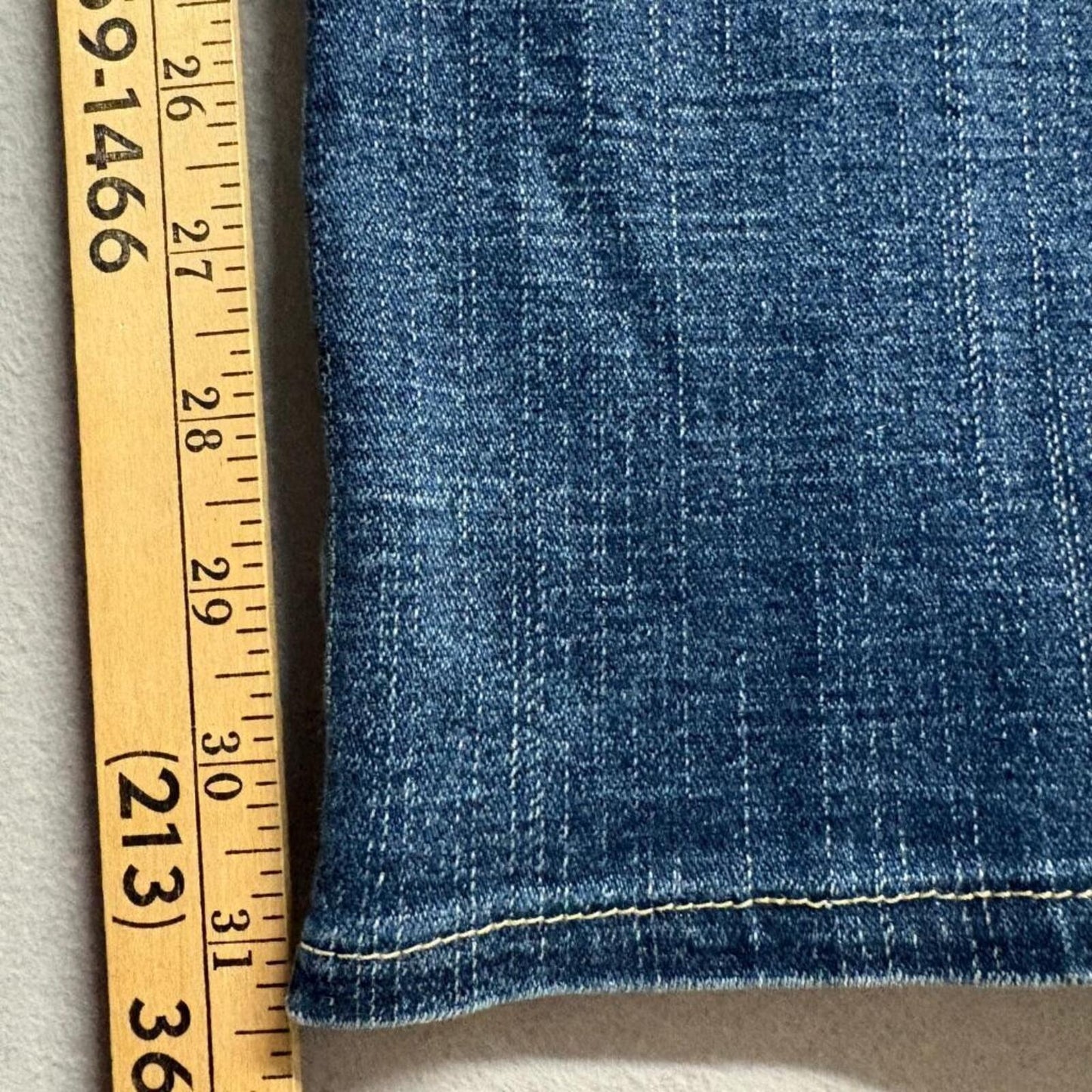 True Religion Jeans Womens 30 Blue Denim Straight Leg Low Rise Made in USA