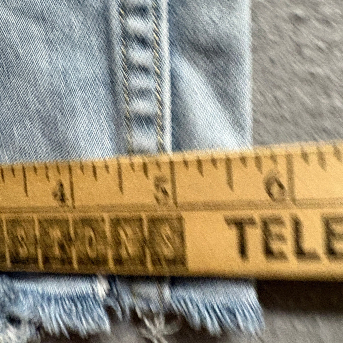 Penshoppe Denimlab Fluid Jeans Womens Small Light Wash Distressed Raw Hem Cotton