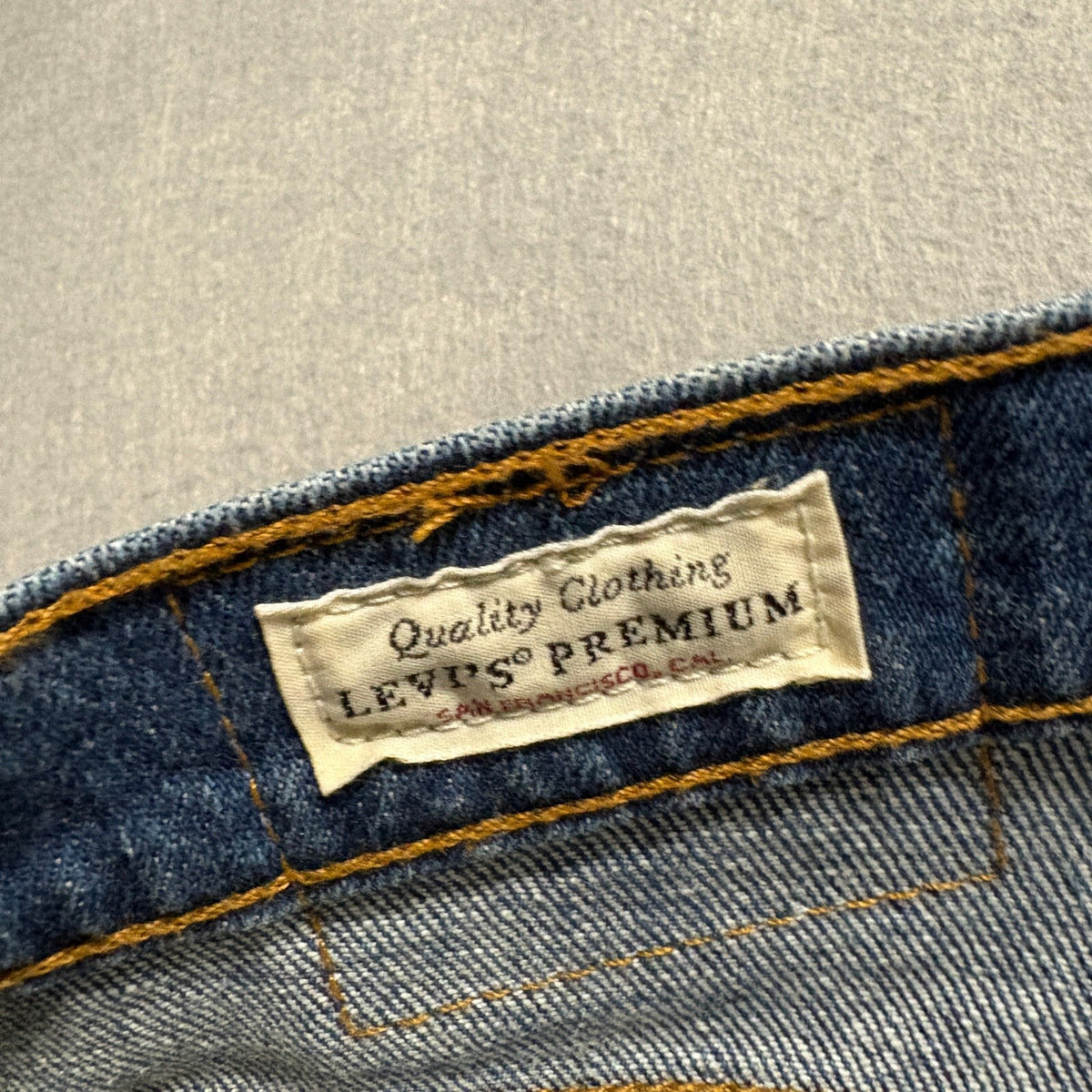 Levi's Premium 501 S Straight Leg Jeans Mens 27x28 Blue Medium Wash Denim