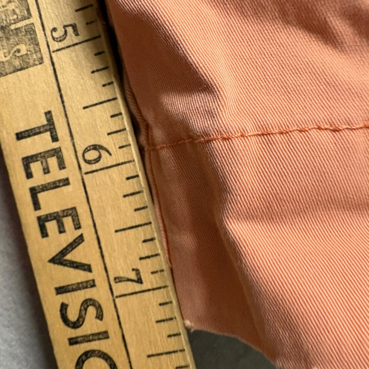 Tommy Hilfiger Mens Chino Shorts Size 32 Coral Peach Pink Flat Front Stretch