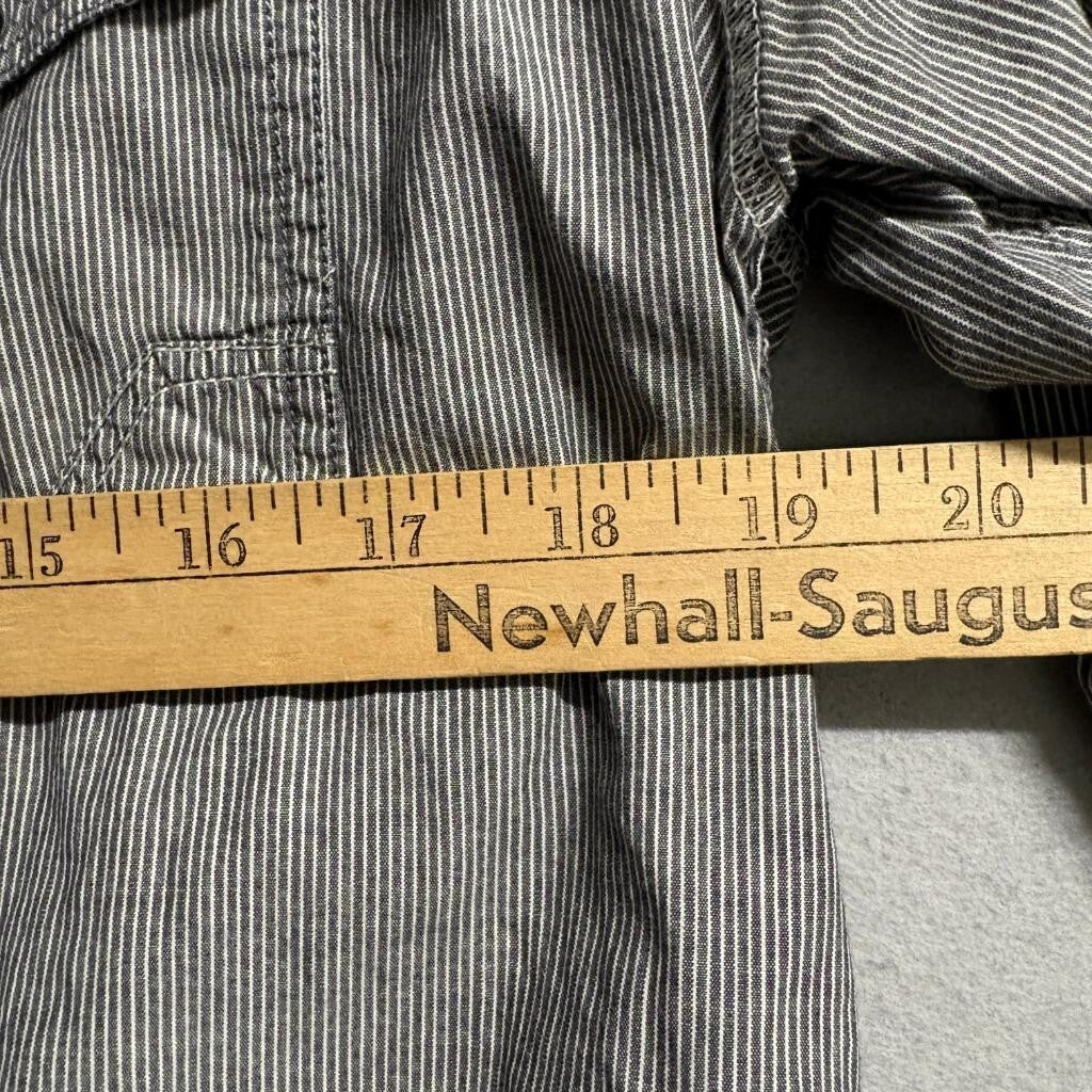 Untouchable Brand Mens XL Gray White Striped Long Sleeve Button Up Shirt