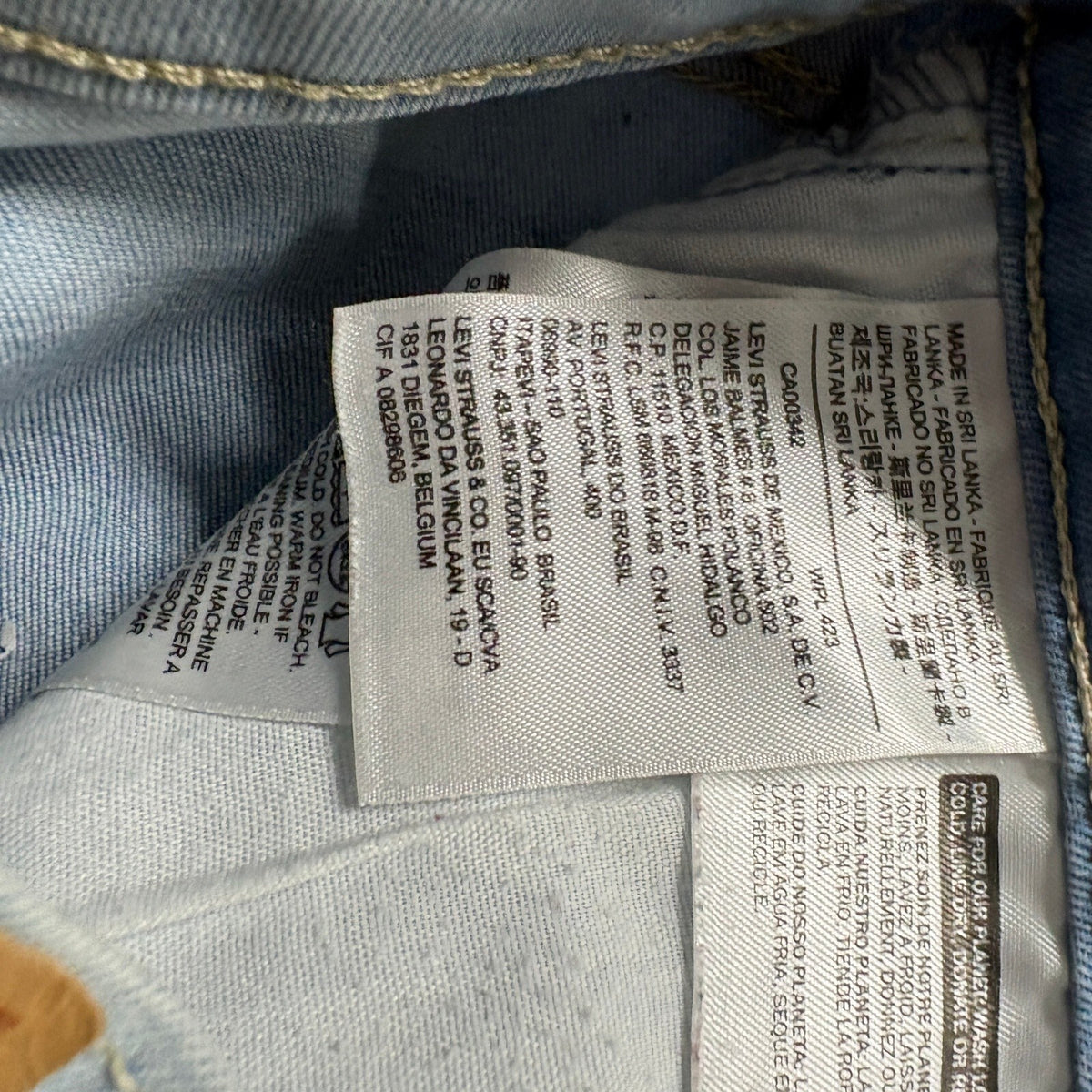 Levis 710 Super Skinny Jeans Womens 27 Light Wash Denim Stretch Blue