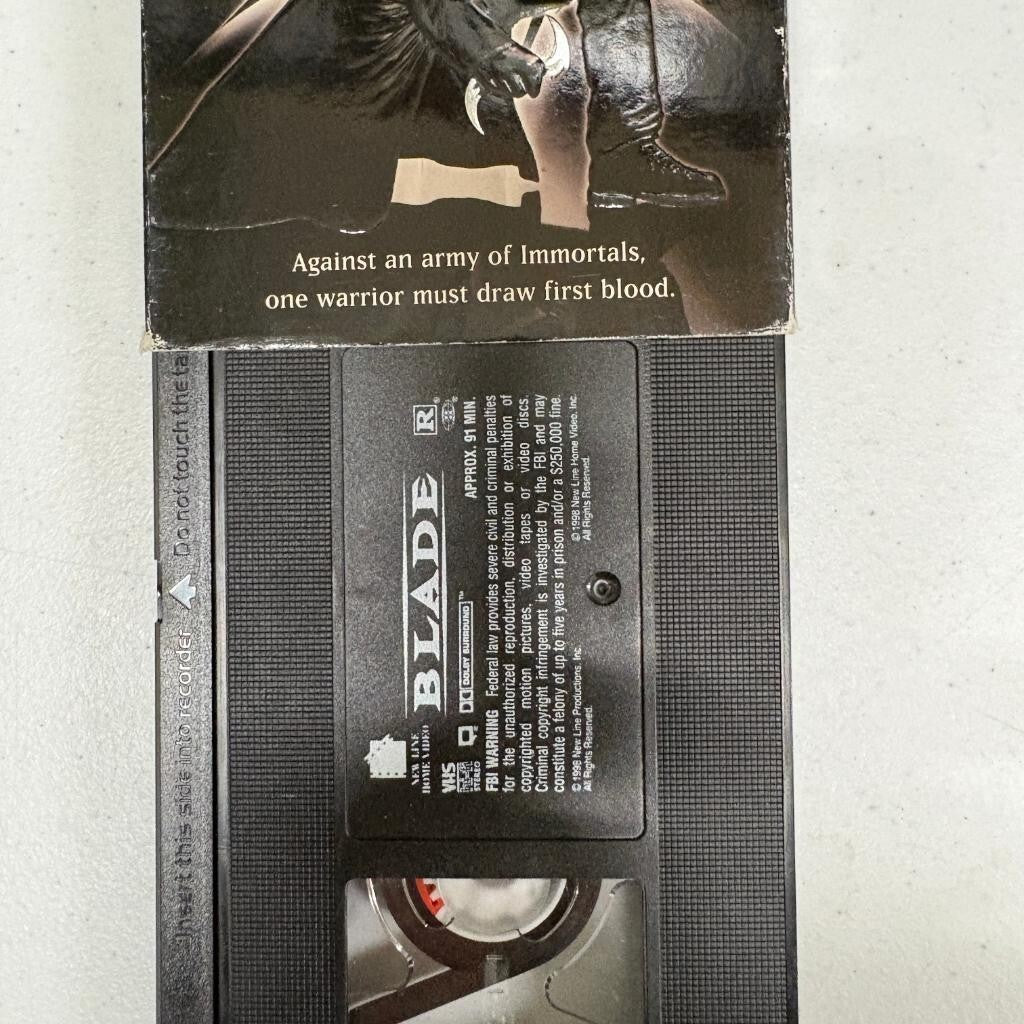 Blade VHS 1998 Wesley Snipes Stephen Dorff Marvel Vampire Action Movie