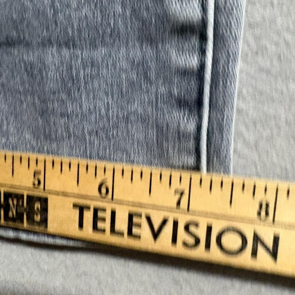 Cabi Button Fly Straight Jeans Womens Size 4 Gray Denim Stretch Pants Style 4520