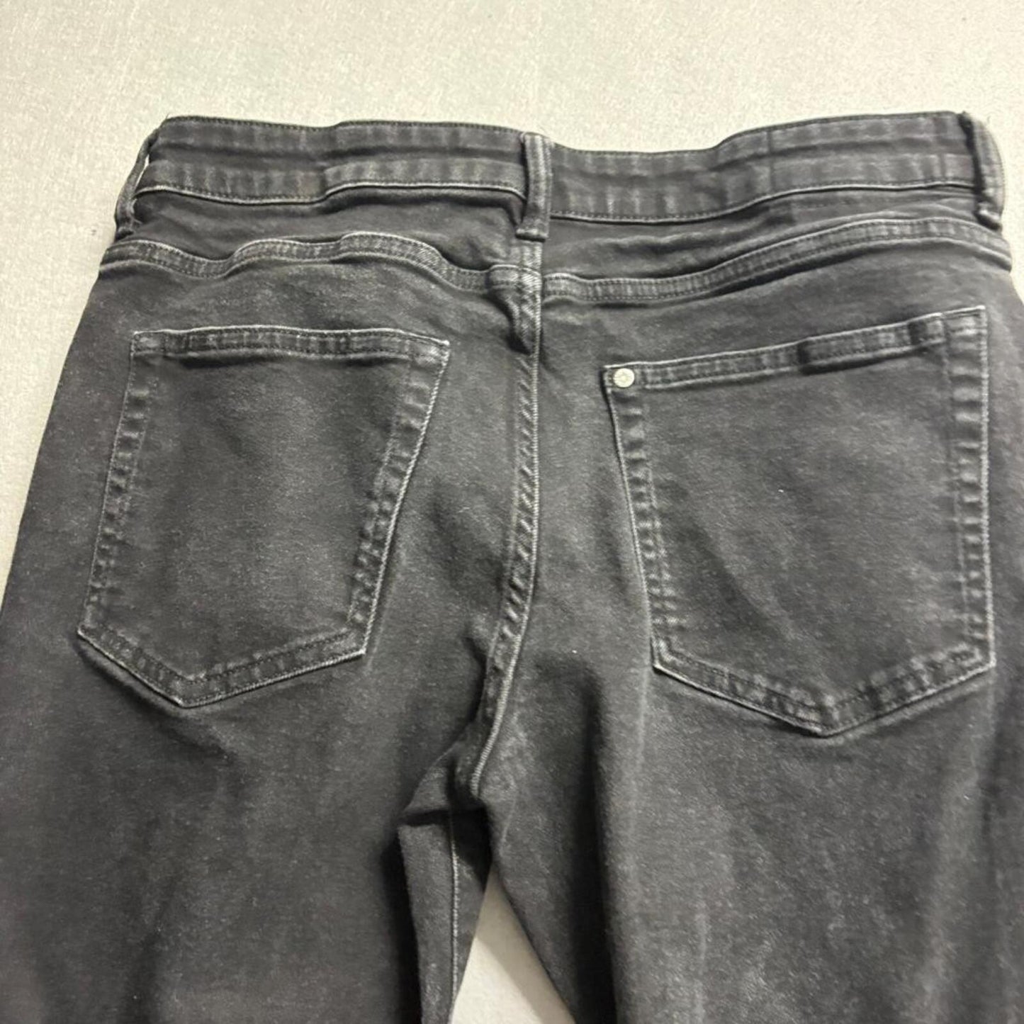 H&M Straight Regular Fit Jeans Mens 33x32 Black Denim Pants