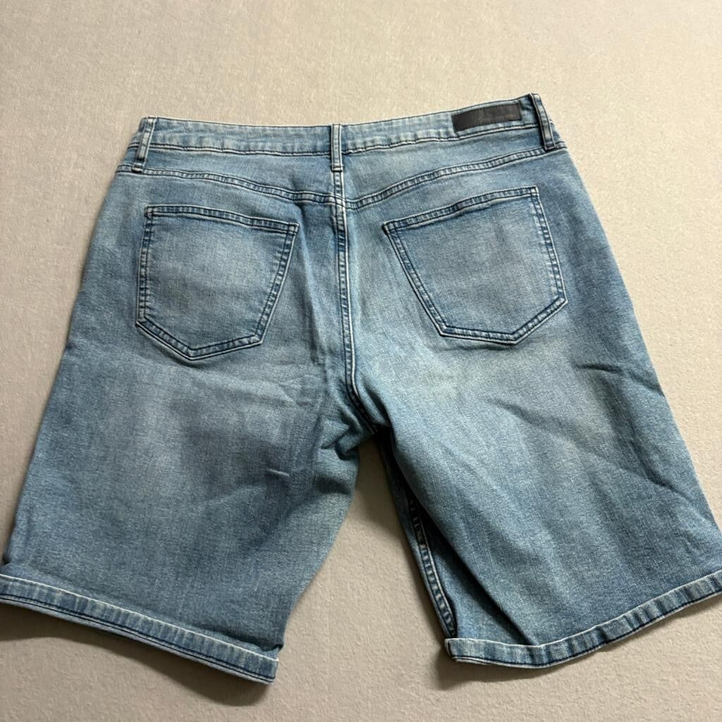 Calvin Klein Jeans Womens City Short Denim Bermuda Shorts Size 14 Blue Stretch