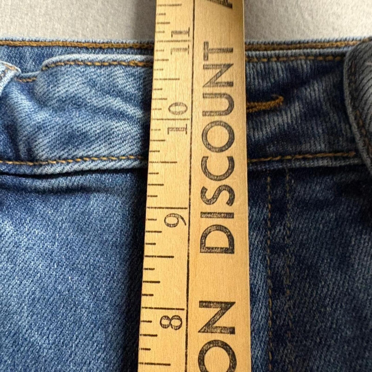 Cello Jeans Womens Size 5 Blue High Rise Mom Tapered Leg Distressed Denim