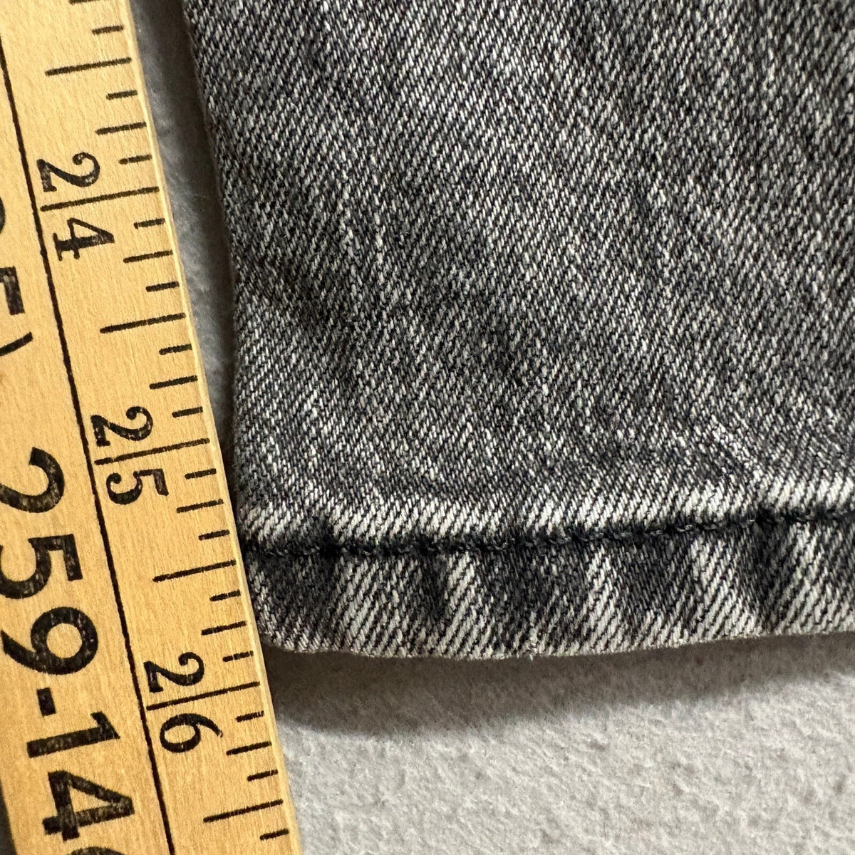 Arizona Jean Co Highest Rise Vintage Straight Jeans Womens Size 3 Gray Studded