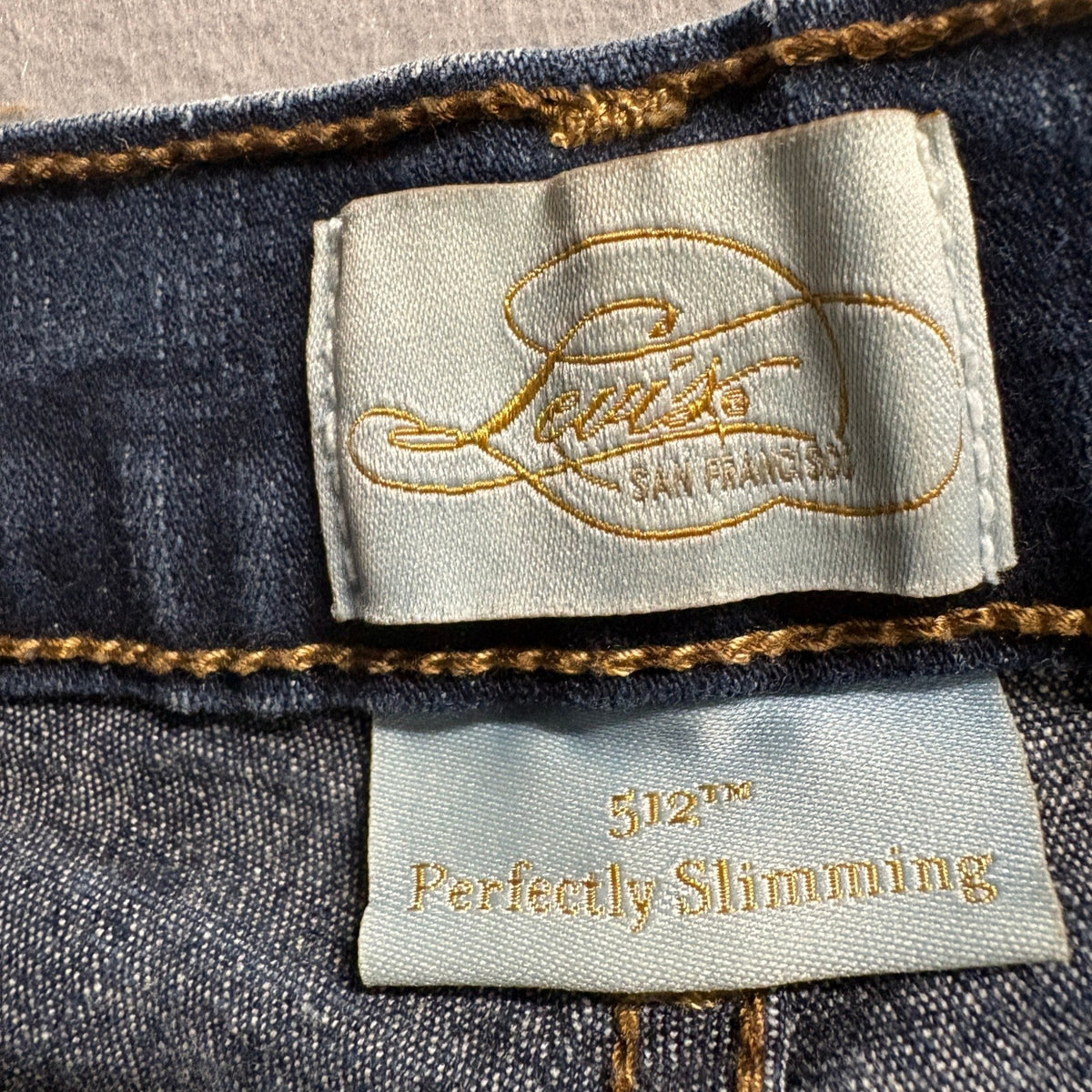 Levi's 512 Perfectly Slimming Denim Bermuda Shorts Womens Size 14 Blue Stretch