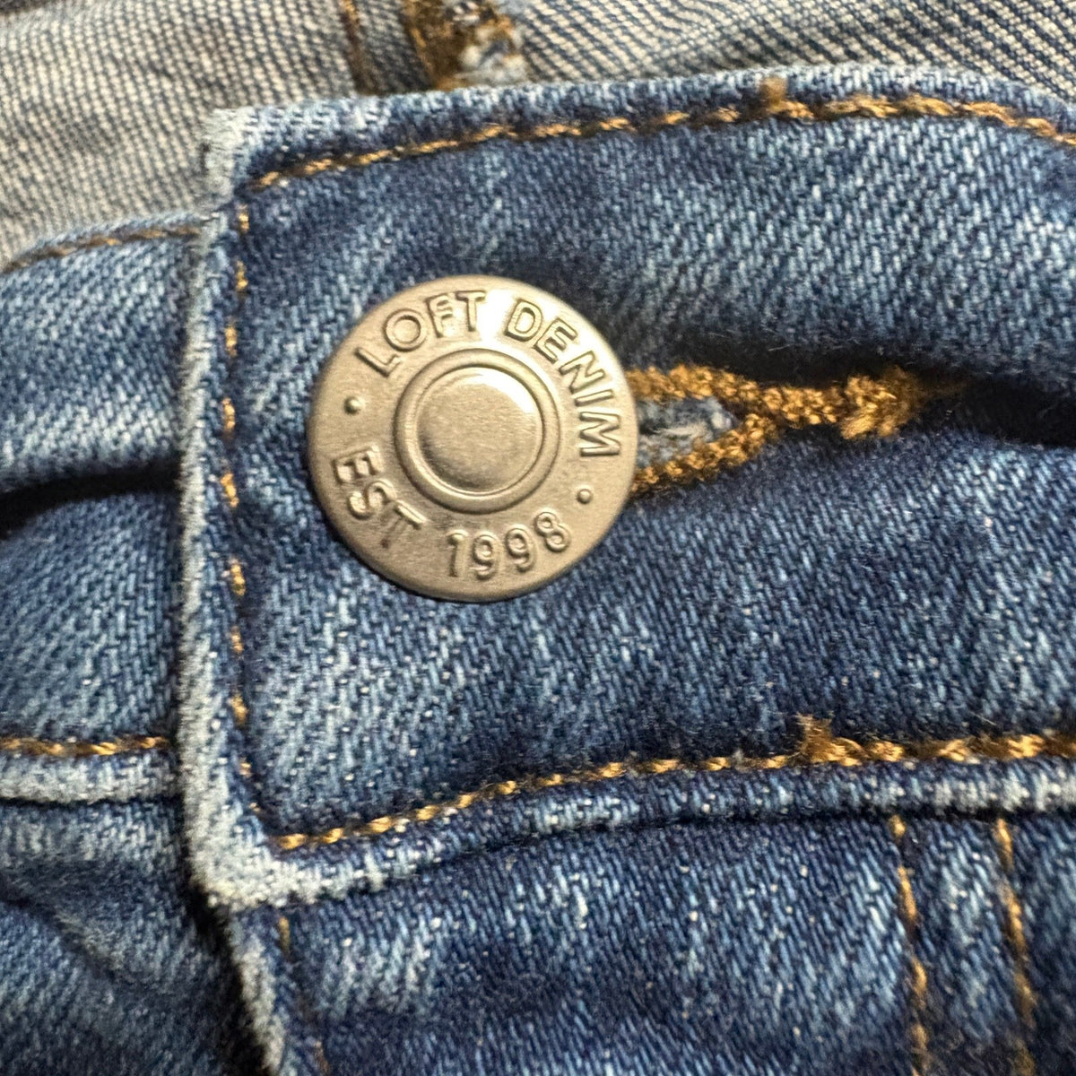 LOFT The Bootcut Jeans Womens 28 / 6 Medium Wash Denim Stretch Pants