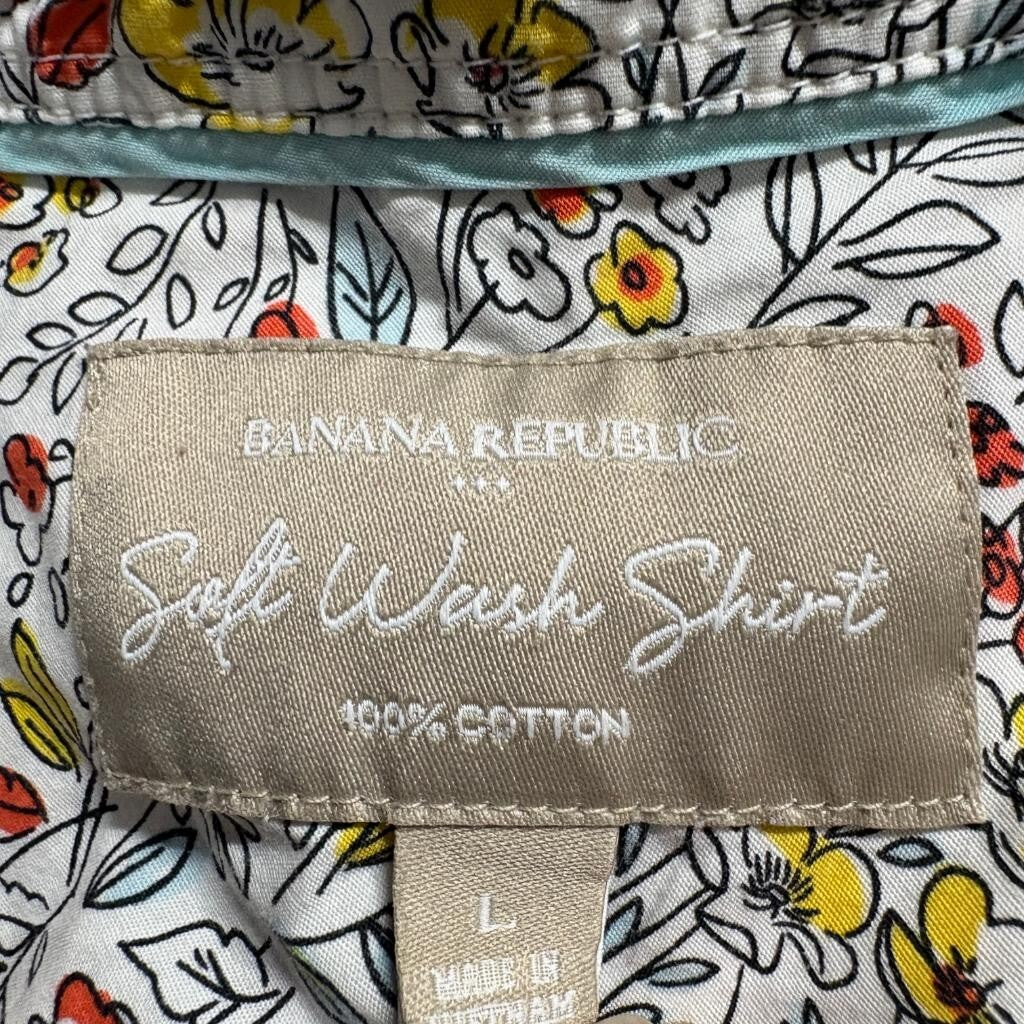 Banana Republic Soft Wash Shirt Womens Large Floral Button Up 100% Cotton