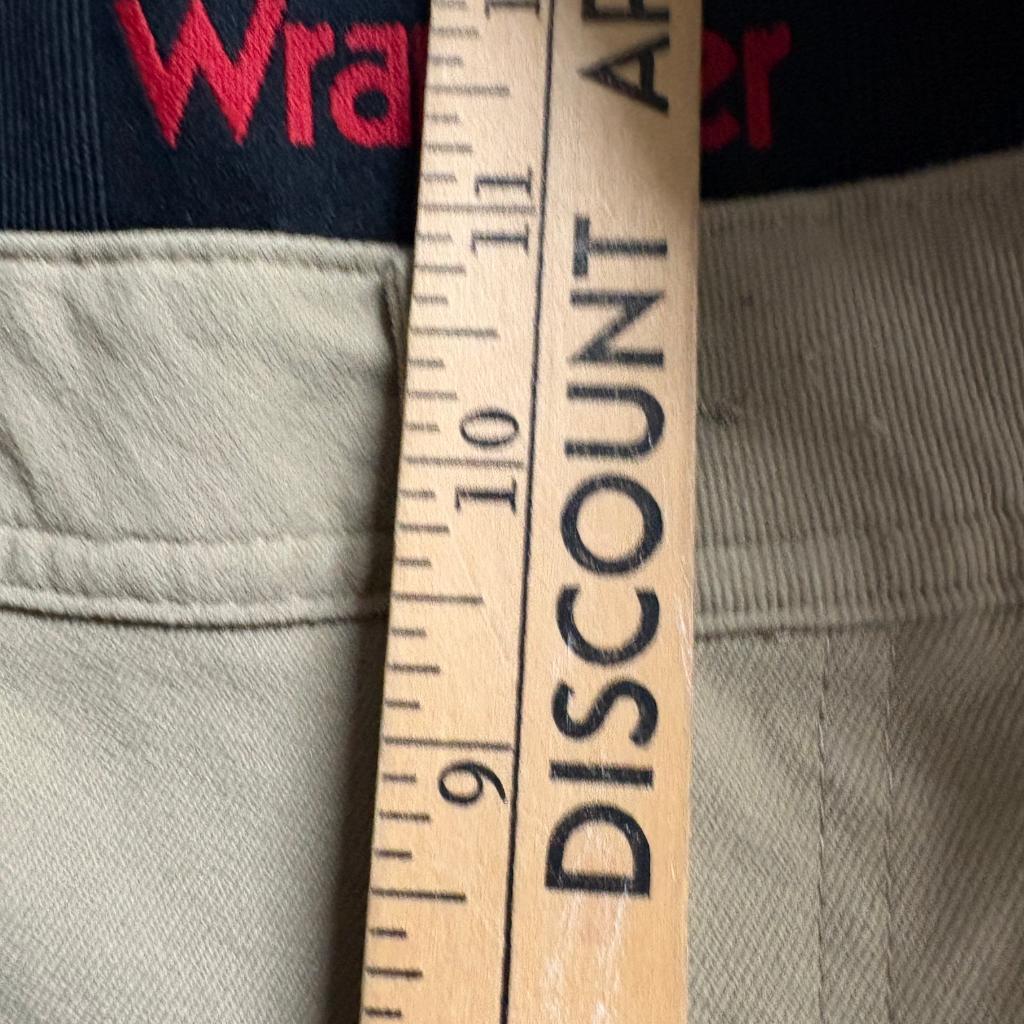 Wrangler Mens Regular Fit Cargo Pants 32x30 Tan Nylon Stretch Outdoor Hiking