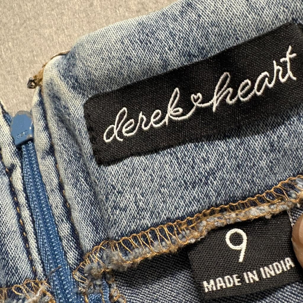 Derek Heart Flare Jeans Womens Size 9 Blue Denim Lace Up Belt Back Zip Y2K Style