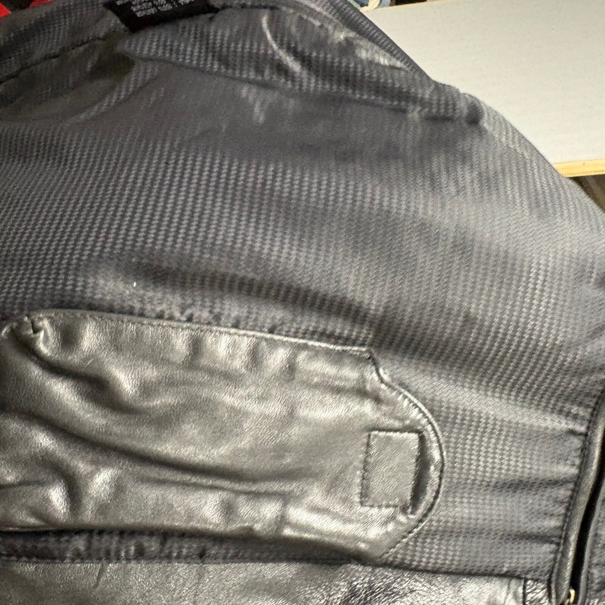 Baracuta Mens L Black Leather Jacket Coat Button Front Insulated Mid Length