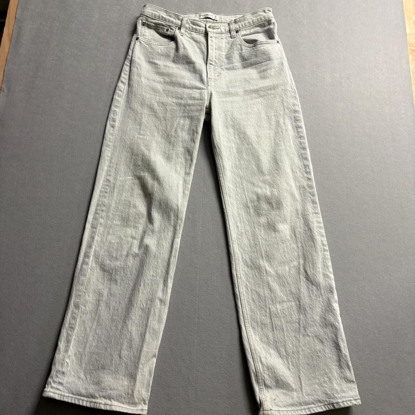 Abercrombie & Fitch The 90s Relaxed Jean Womens 28 6R High Rise Gray Denim