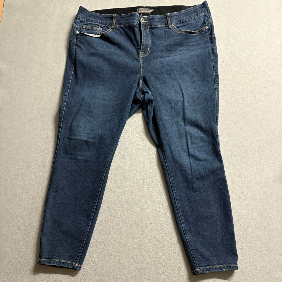 Torrid Bombshell Skinny Jeans Womens 22S Short Premium Stretch Dark Wash Blue