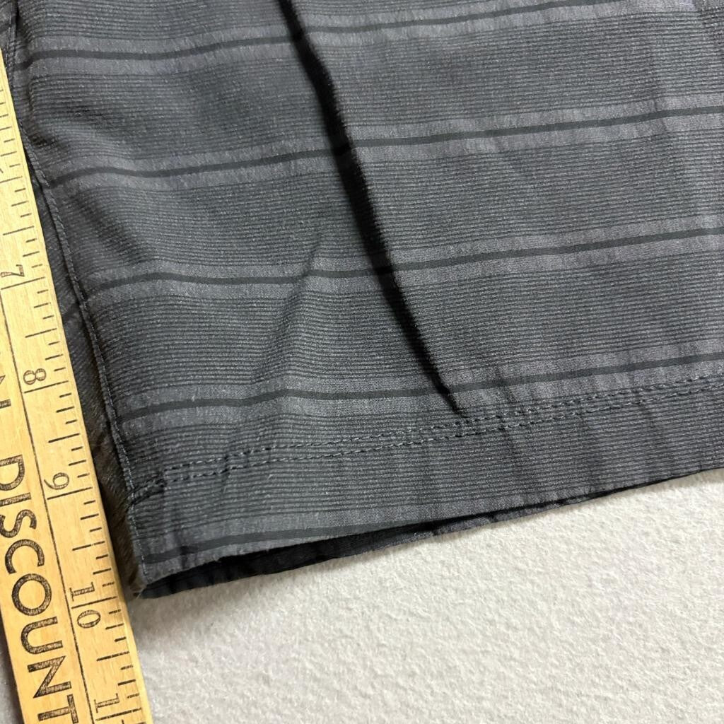 Hang Ten Mens Hybrid Shorts Size 32 Gray Striped Boardshorts Walk Shorts