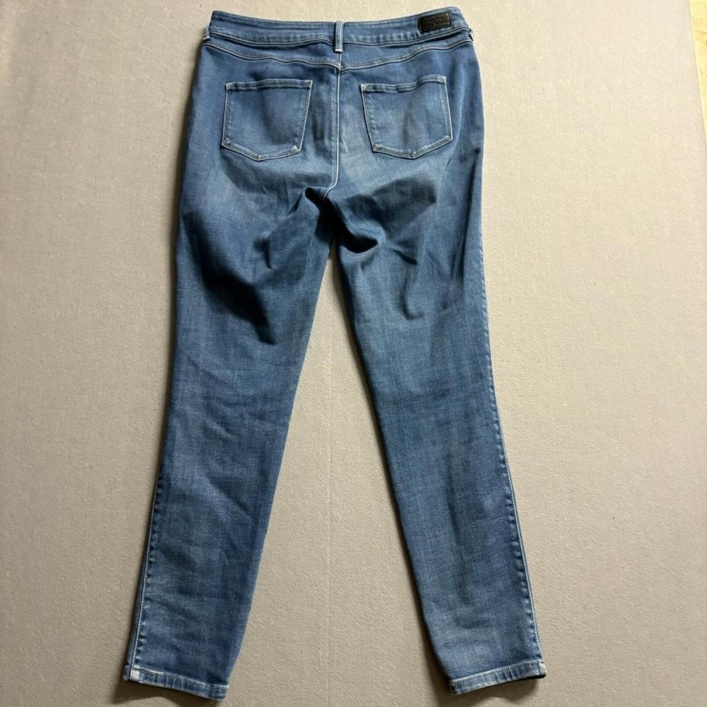 Sound Style Jeans Womens Size 10 Medium Wash Blue Denim Stretch Skinny Pants
