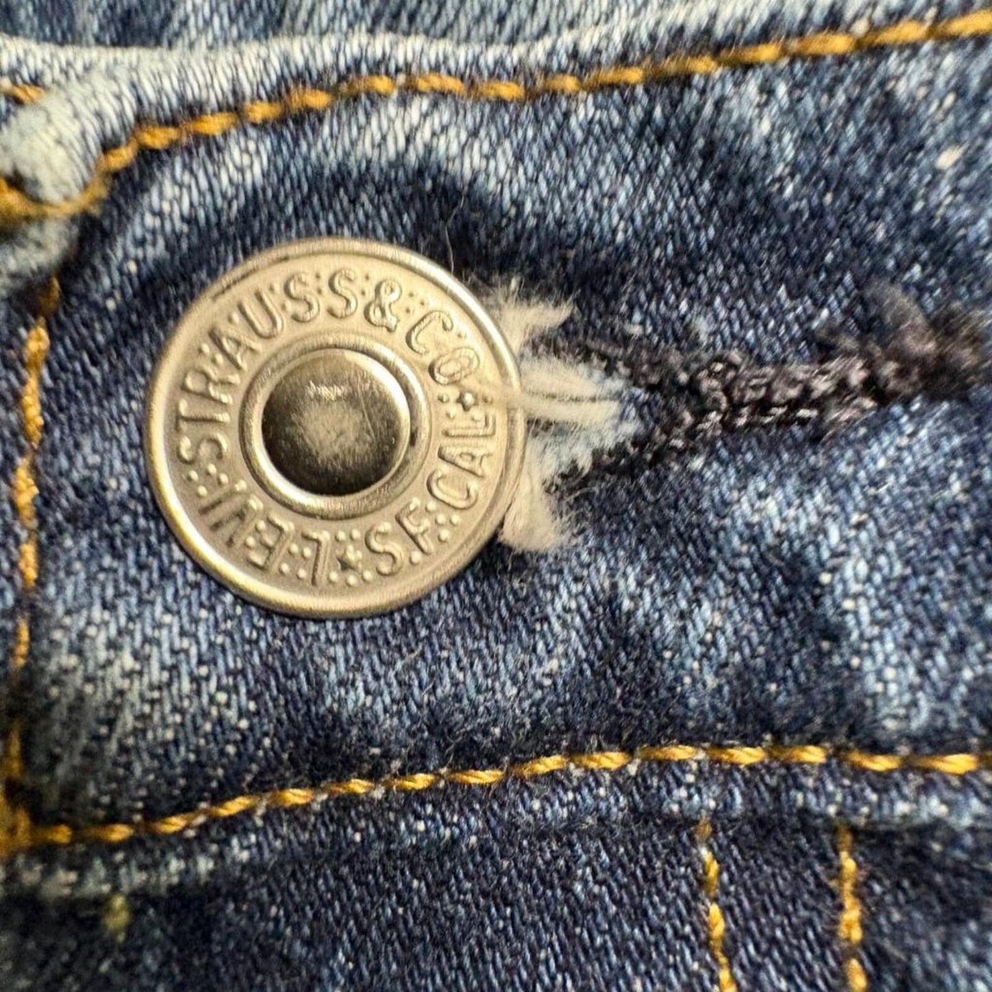 Levis 501 Original Fit Jeans Mens W29 L28 Blue Denim Button Fly Waterless