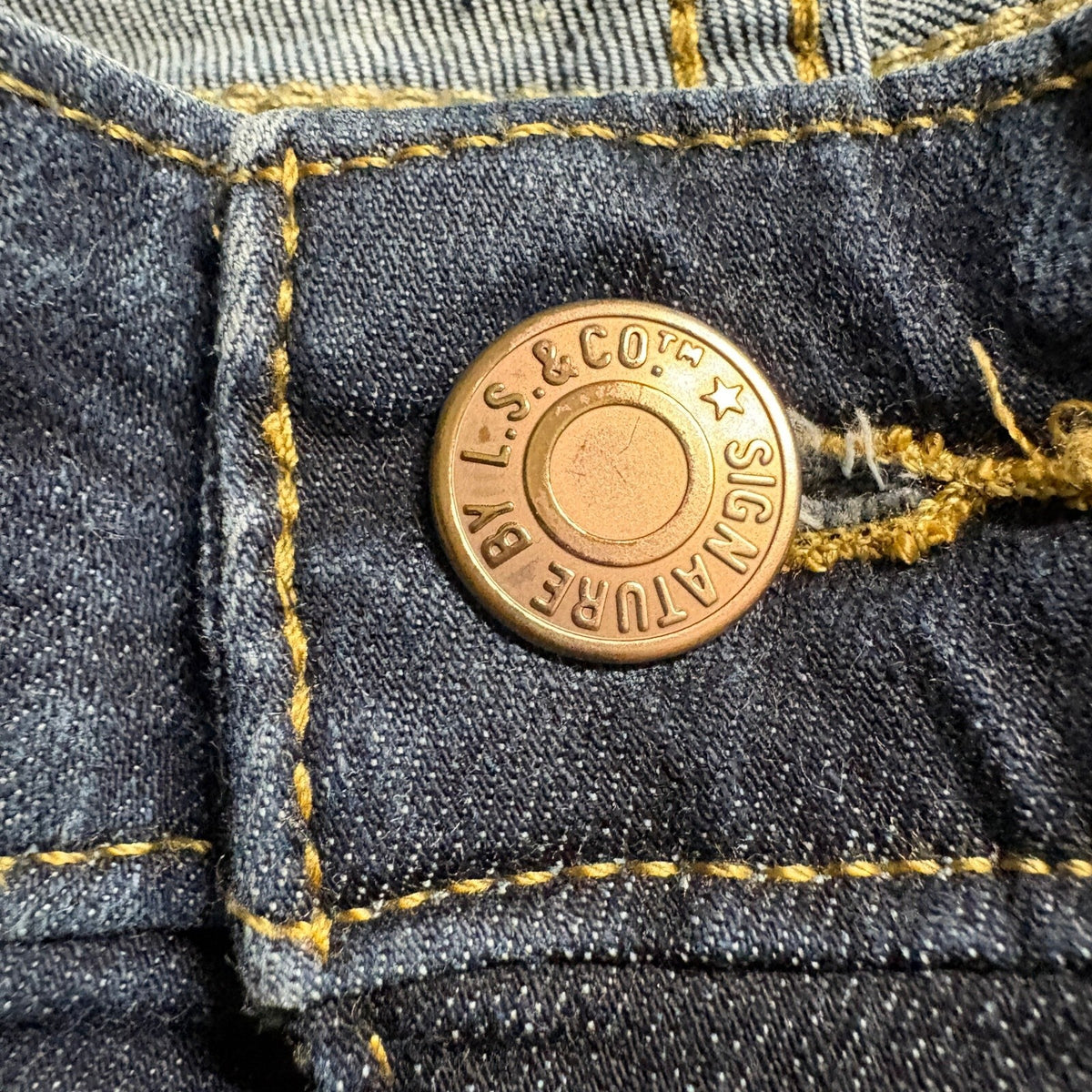 Signature by Levi Strauss Gold Label Women Mid Rise Bootcut Jeans Size 20M Dark