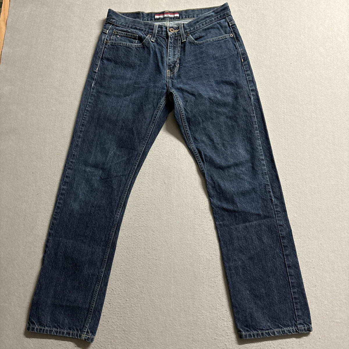 Tommy Hilfiger Mens Jeans Size 30x30 Blue Medium Wash Straight Leg Denim Pants