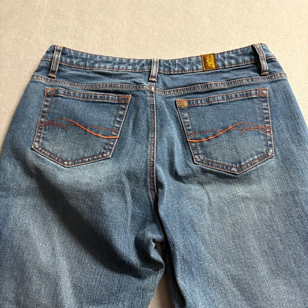 Wrangler Aura Womens Jeans Size 14 Short Rise Blue Denim Bootcut Stretch