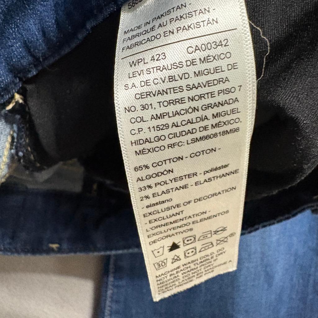 Signature by Levi Strauss Co Womens 16 Mid Rise Bootcut Jeans Blue Stretch W33