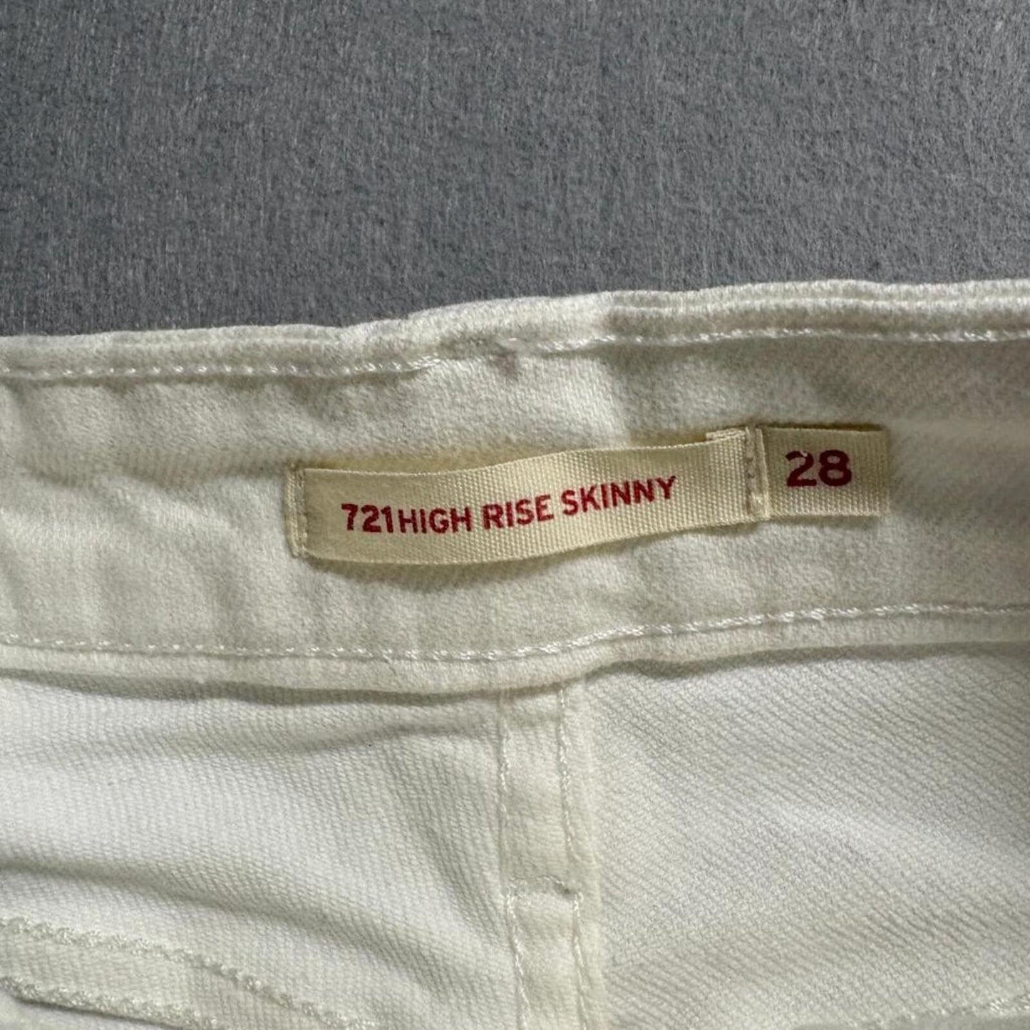 Levi's 721 High Rise Skinny Jeans Womens 28x30 White Denim Stretch Waterless