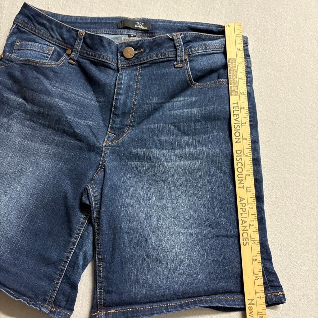 1822 Denim Bermuda Shorts Womens Size 14 Blue Stretch Denim Mid Rise Casual