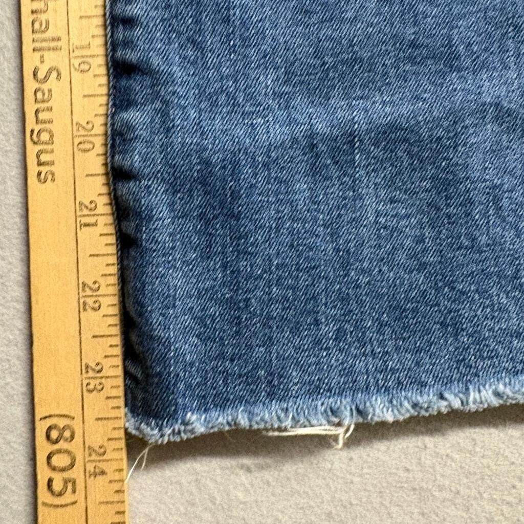 Madewell Mid-Rise Kick Out Jeans Womens 26P Blue Denim Raw Hem Stretch Crop