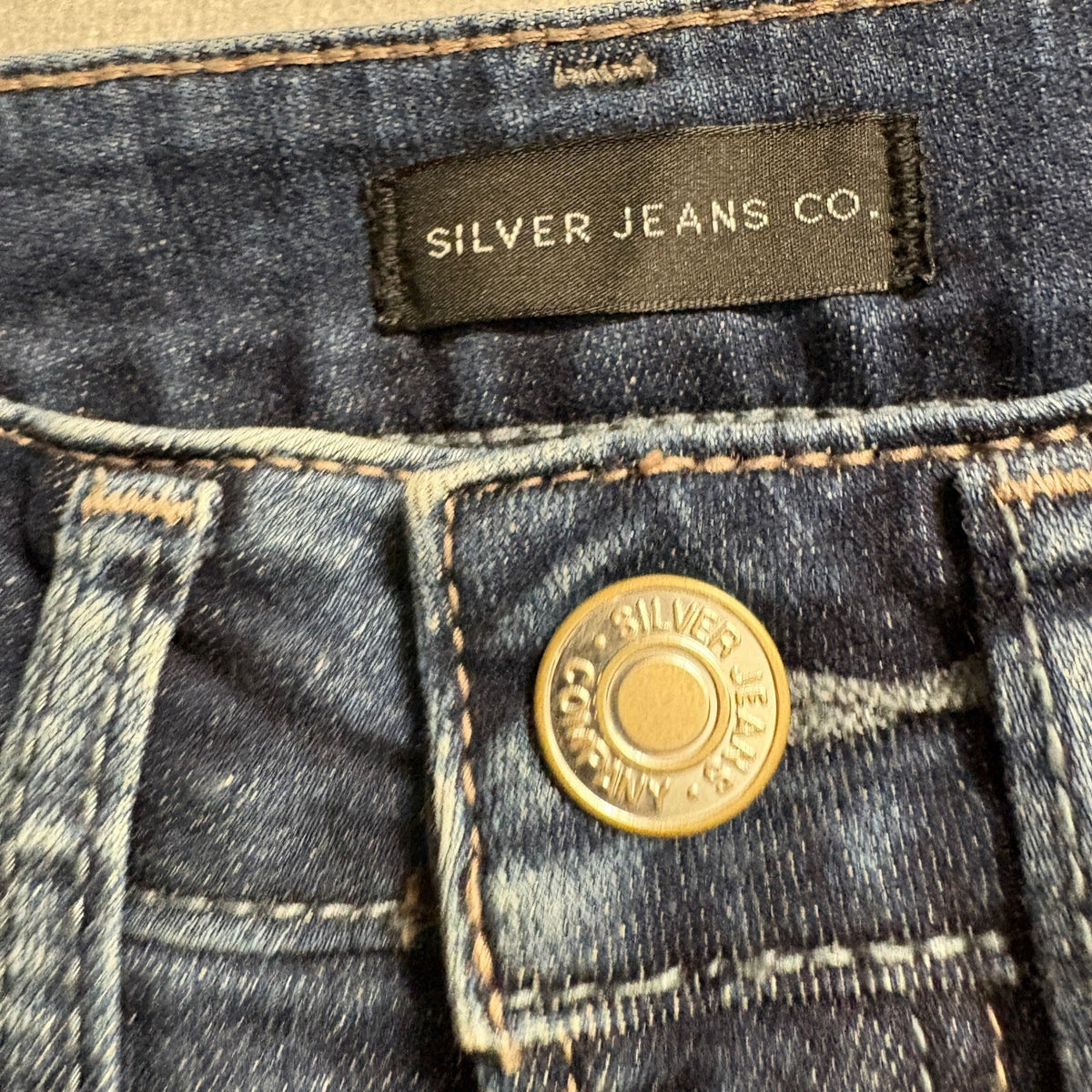 Silver Jeans Co Avery Slim Bootcut Jeans Womens Size 24 Dark Wash Denim L33