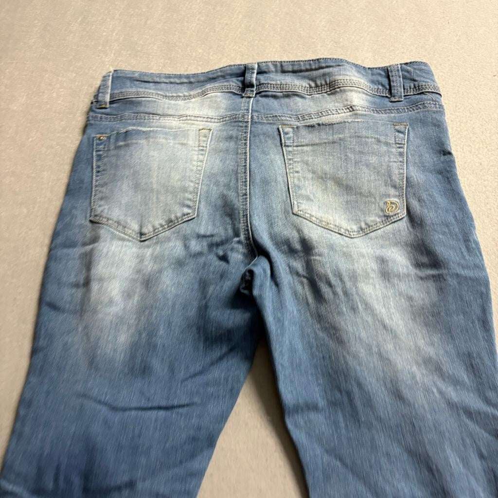 Indigo Rein Ankle Jeans Womens Size 11 Blue Distressed Novelty Patches Stretch