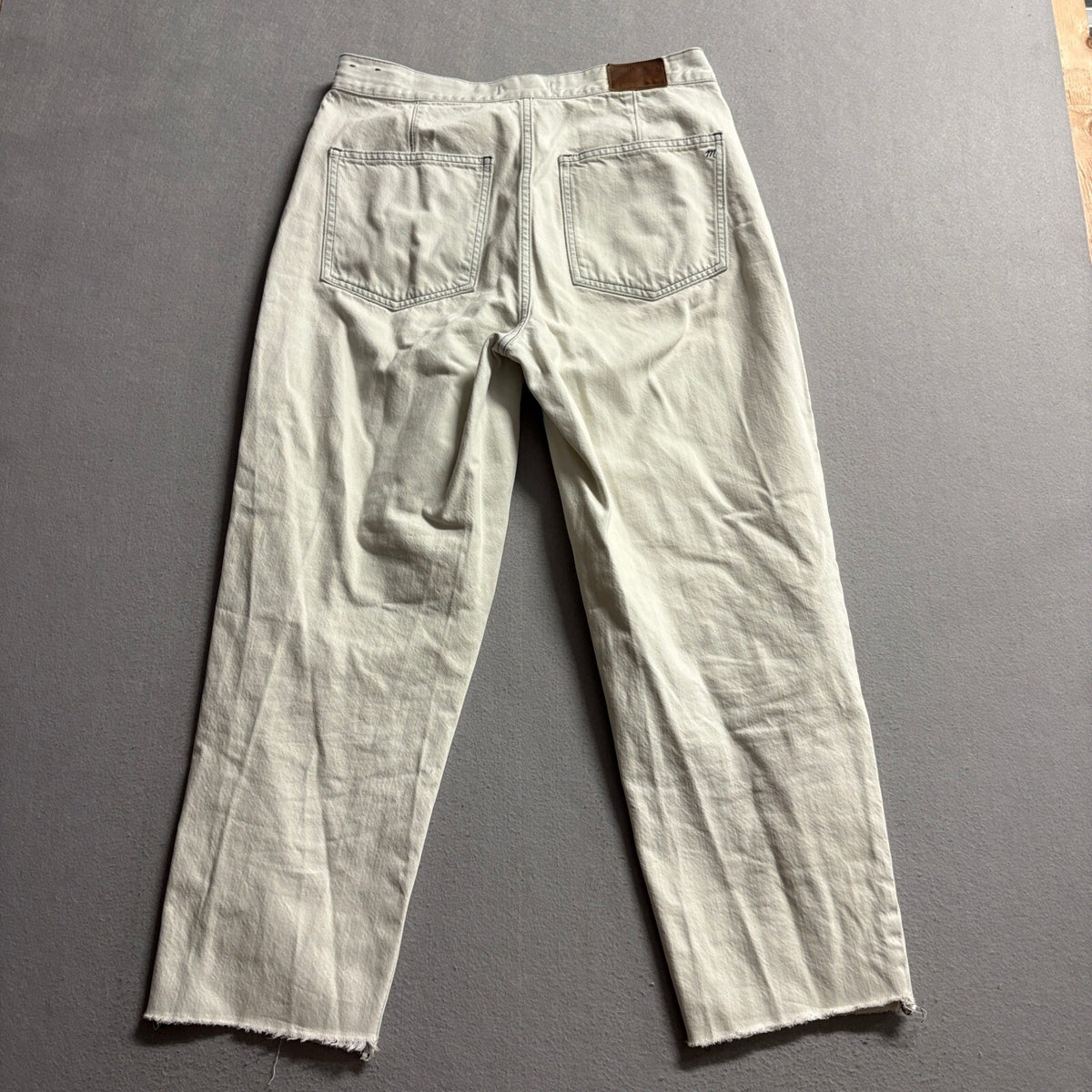 Madewell Tapered Wide Leg Jeans Womens 30 Off White Raw Hem 100% Cotton Denim