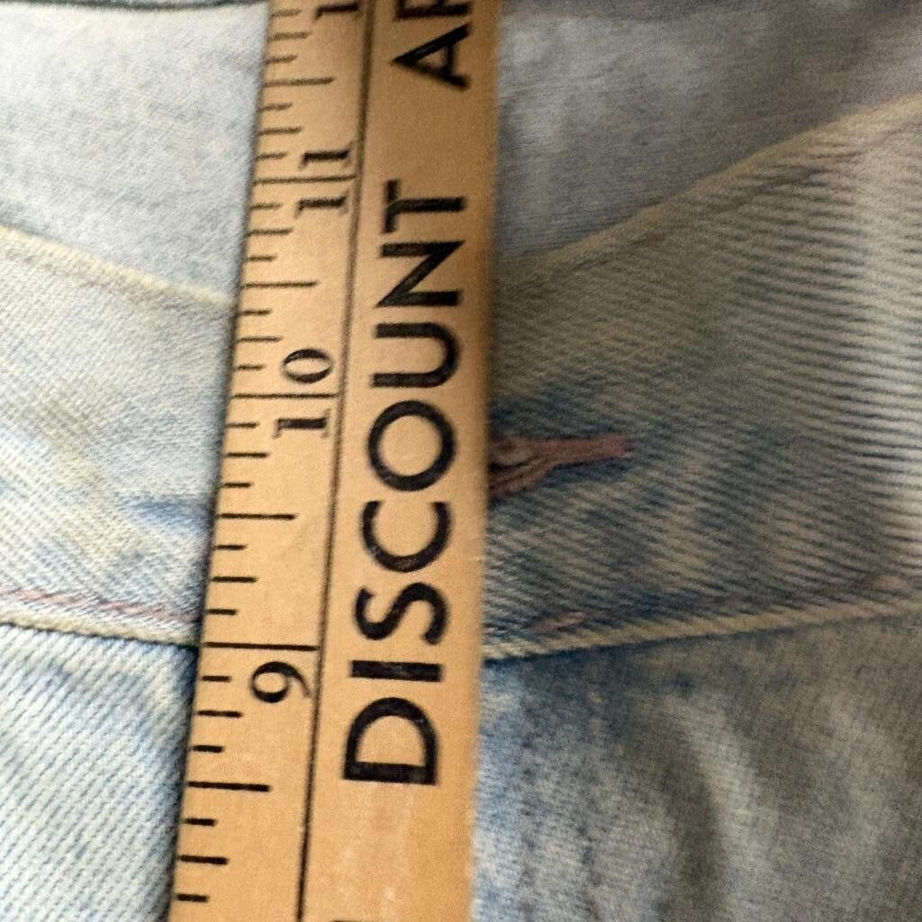 Vintage Brittania Jeans Mens 38x32 Light Wash Denim Straight Leg Made in HK