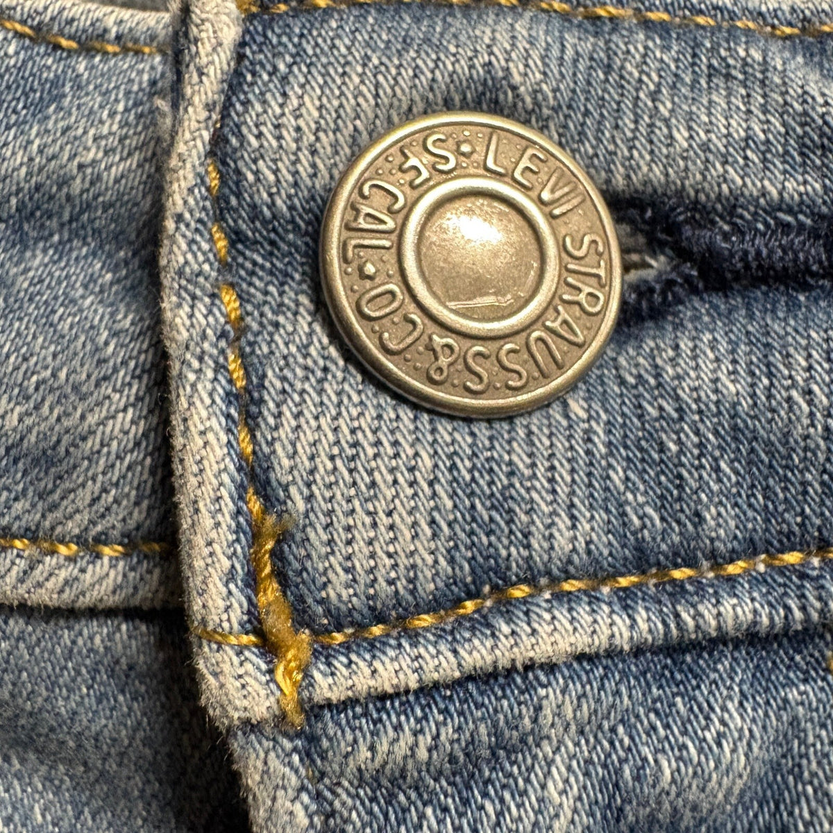 Levis 726 Flare Jeans Womens Size 33 Blue Denim Distressed Ripped Knee High Rise