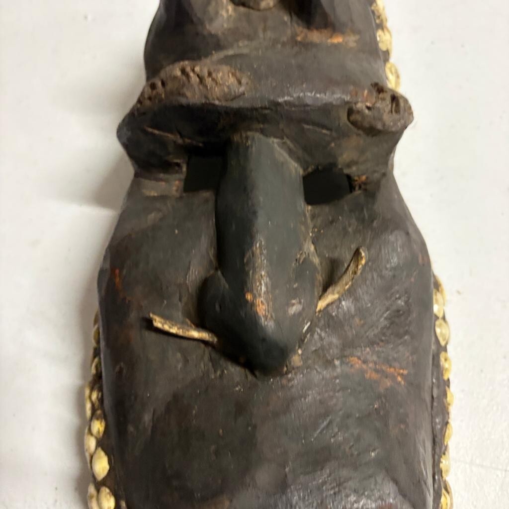 Vintage African Wè Guéré Style Carved Wood Mask Cowrie Shells Tribal Art 16"