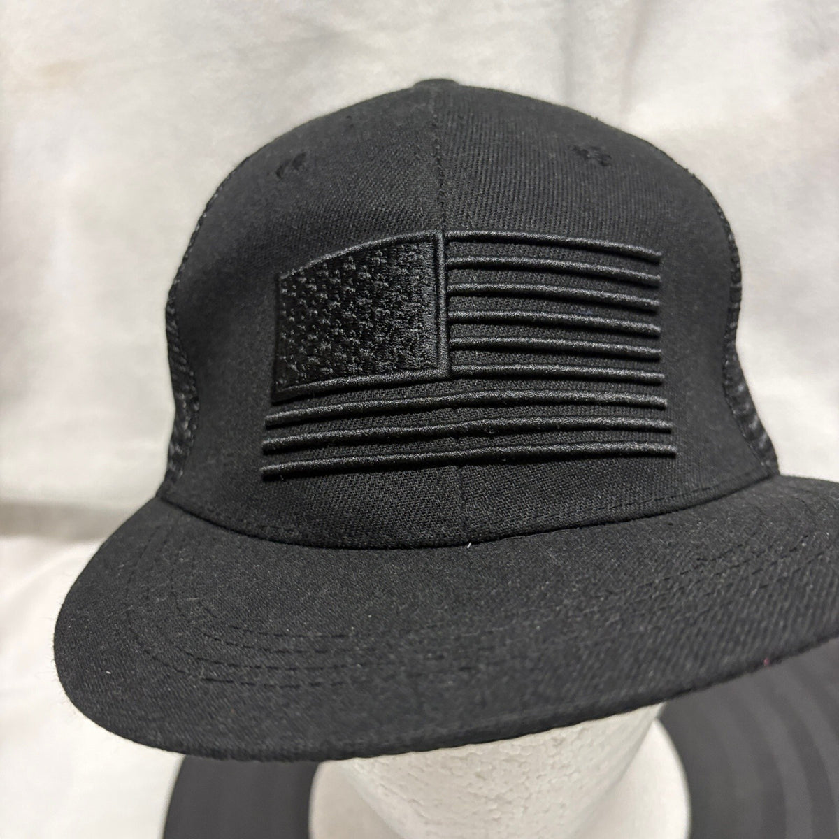 Blackout US American Flag Trucker Hat Mens Black Mesh Back Snapback Cap - Photo 2
