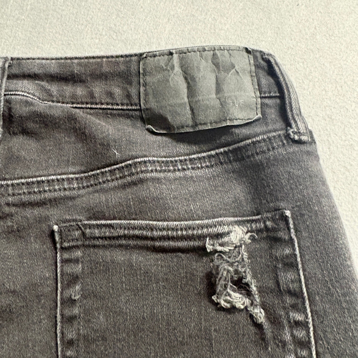 American Eagle Airflex+ Mens Jeans 29x30 Black Distressed Skinny Stretch Denim