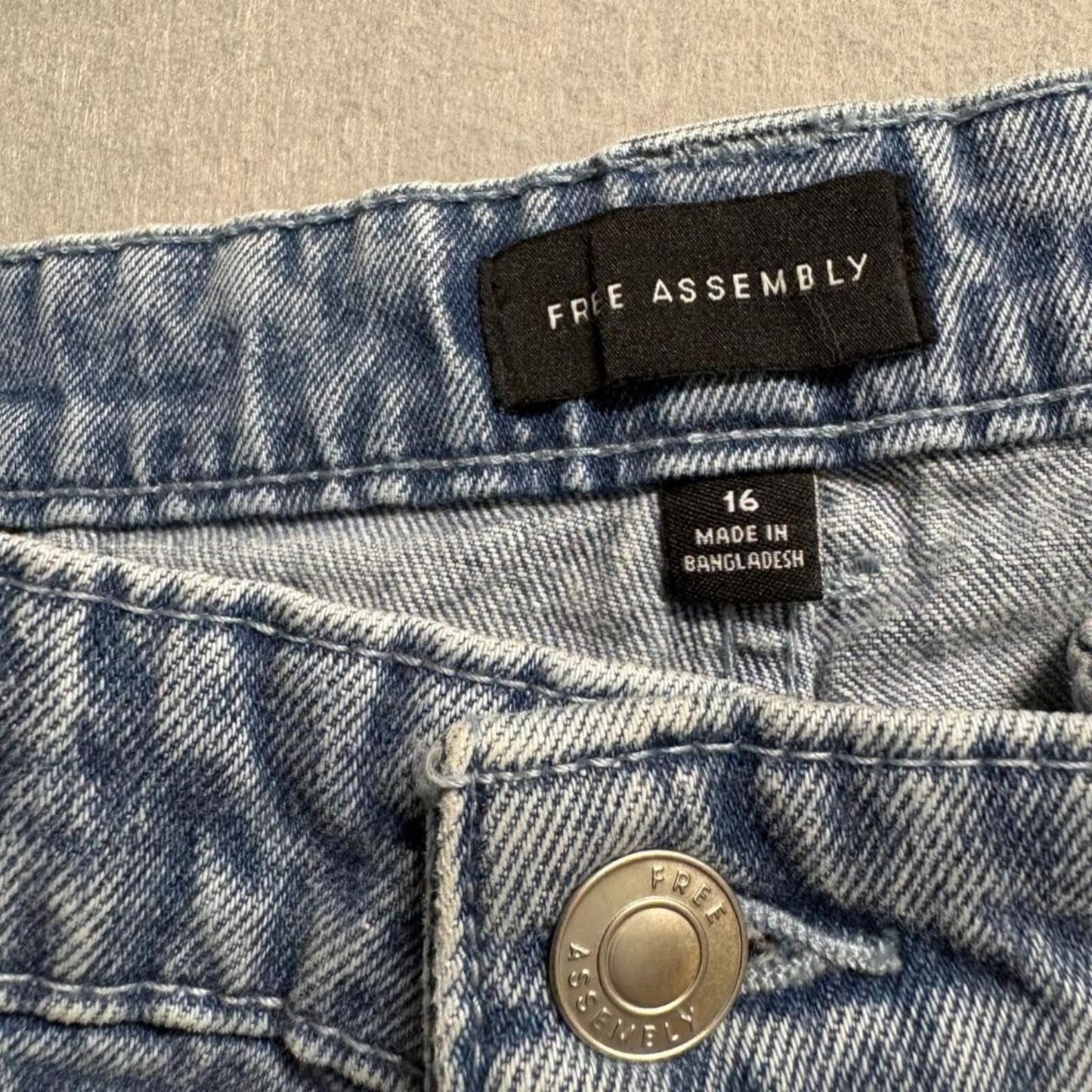 Free Assembly Carpenter Barrel Jeans Womens 16 Blue Acid Wash High Rise Raw Hem