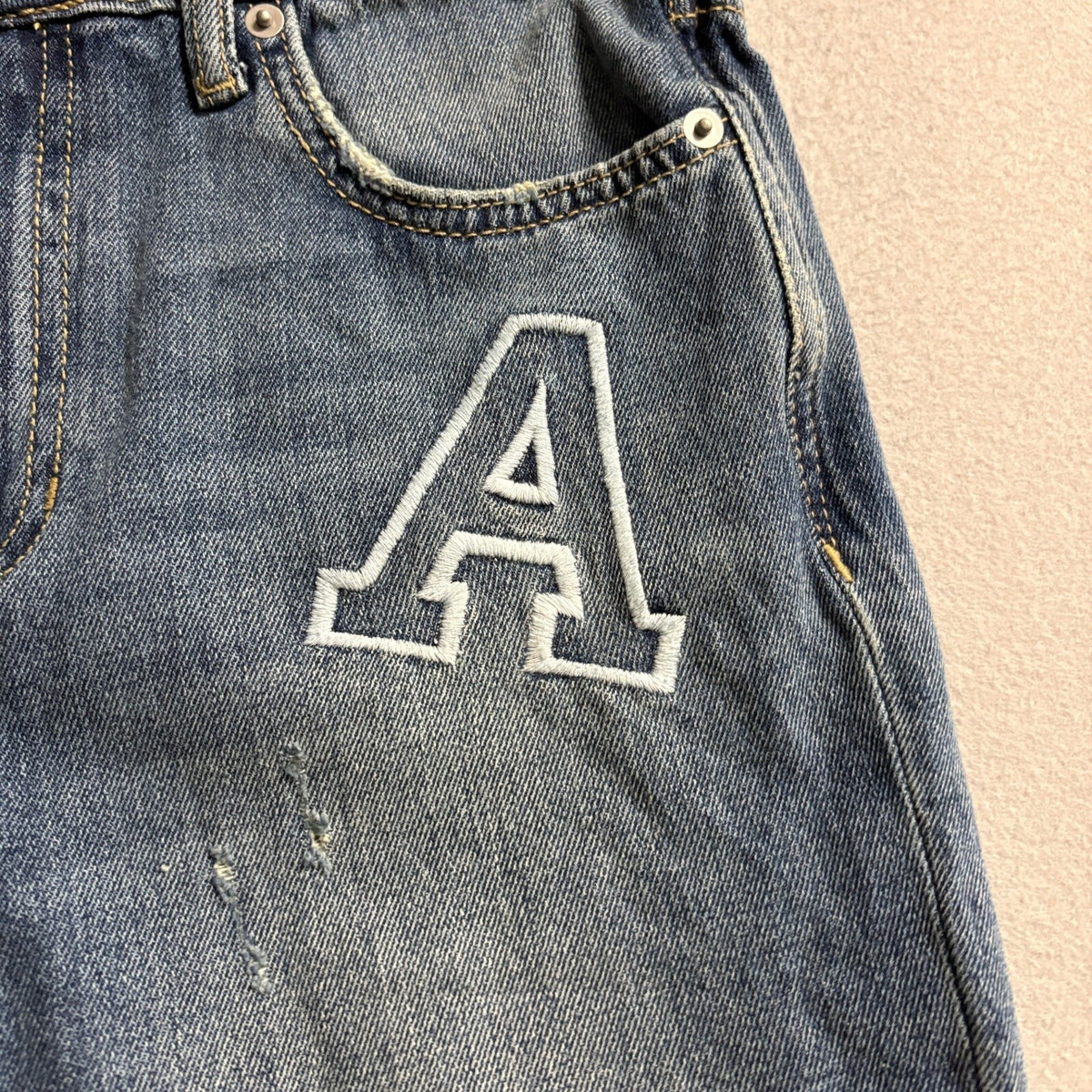 No Boundaries Distressed Patch Jeans Womens Blue Medium Wash Straight Leg Denim