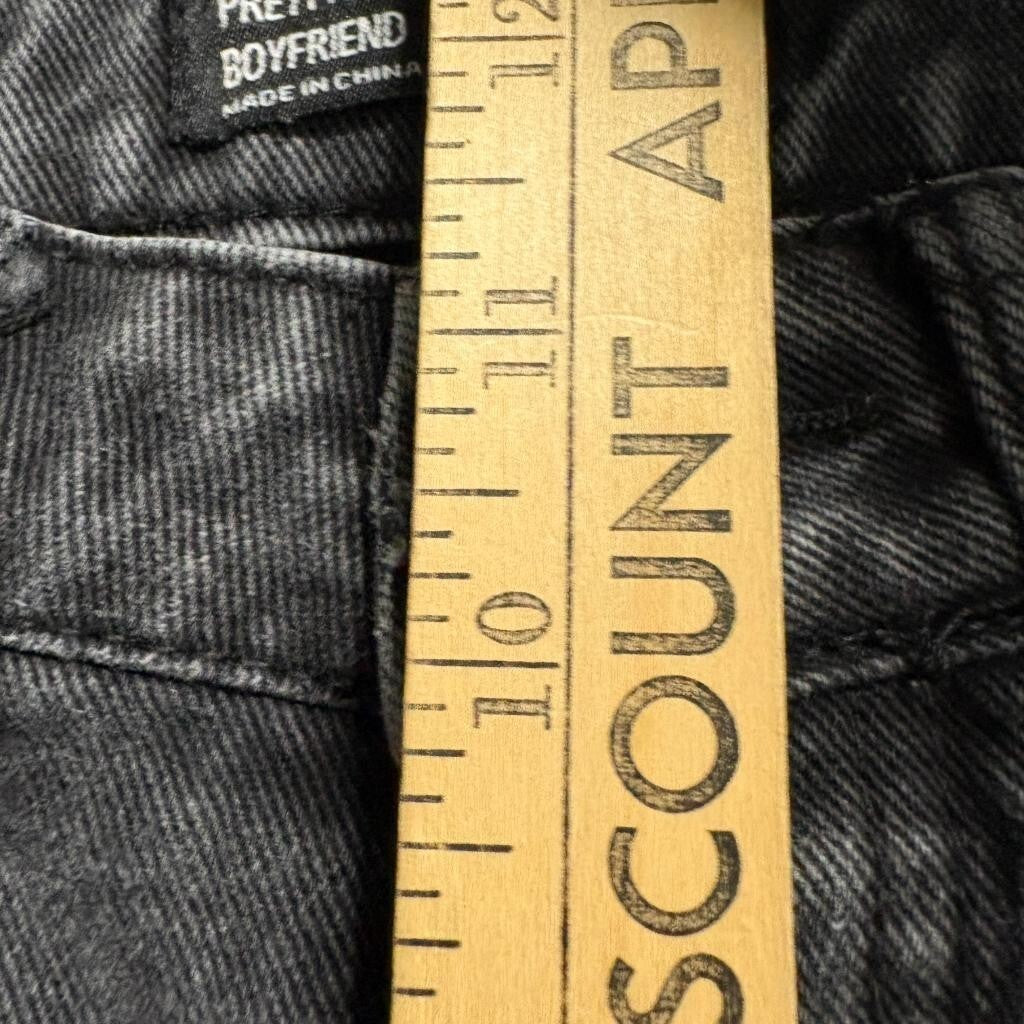 PrettyLittleThing Distressed Boyfriend Jeans Womens US 2 Black Denim Ripped Knee