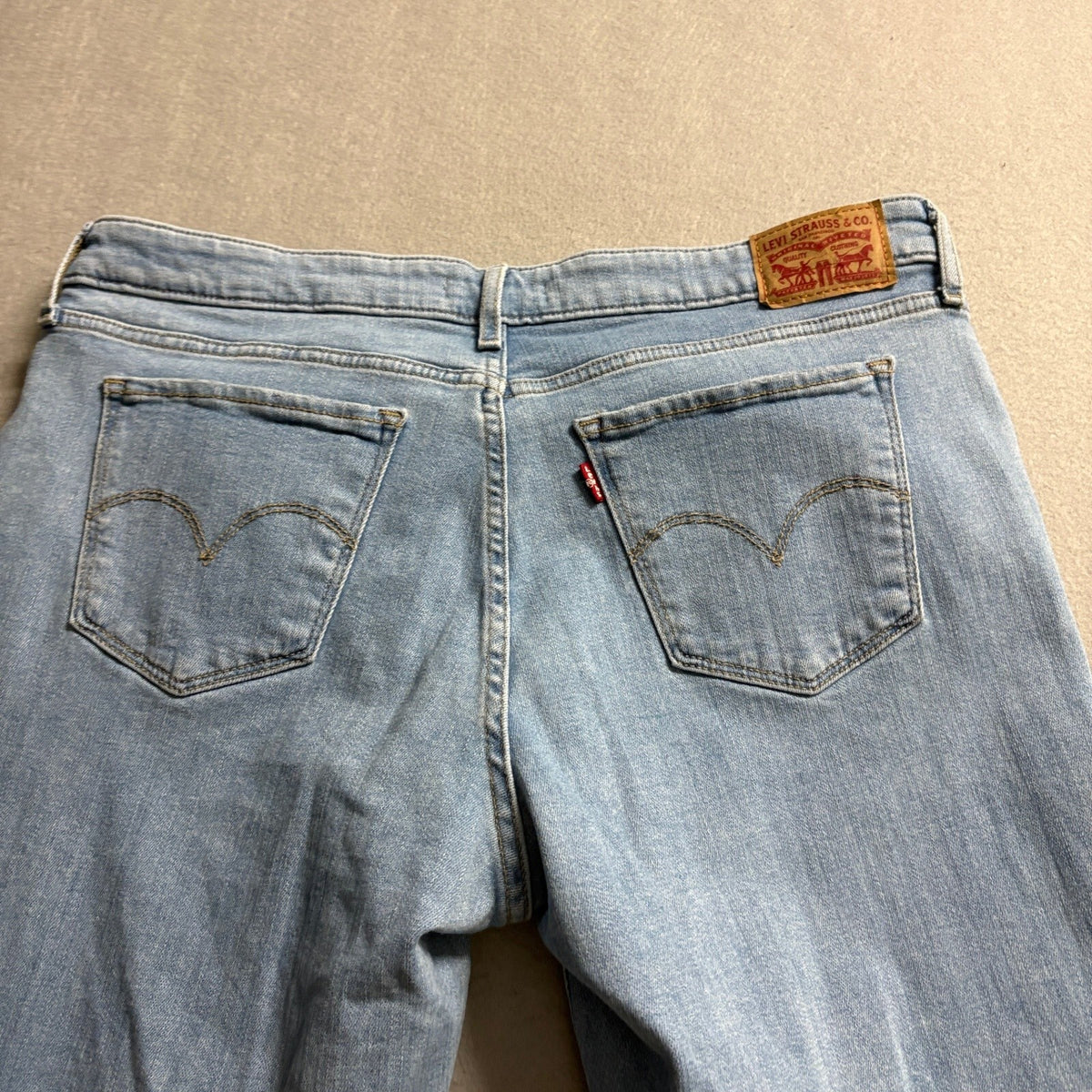 Levis 711 Skinny Jeans Womens Size 32 Light Wash Frayed Raw Hem Denim Pants