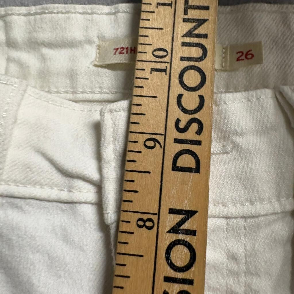 Levis 721 High Rise Skinny Jeans Womens 26x30 Off White Denim Stretch Pants