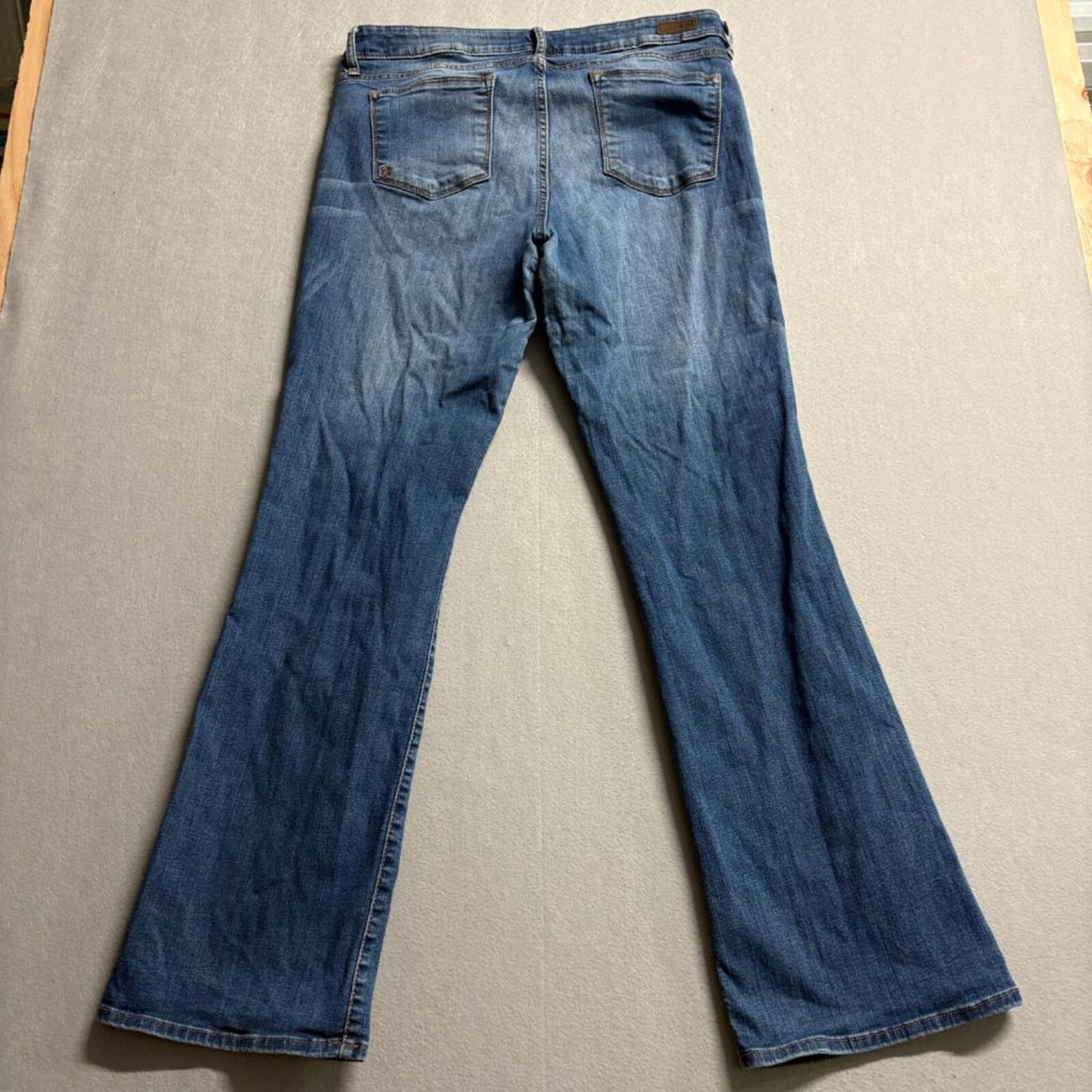 Kut from the Kloth Baby Bootcut Jeans Womens 14S Blue Denim Stretch Flawed
