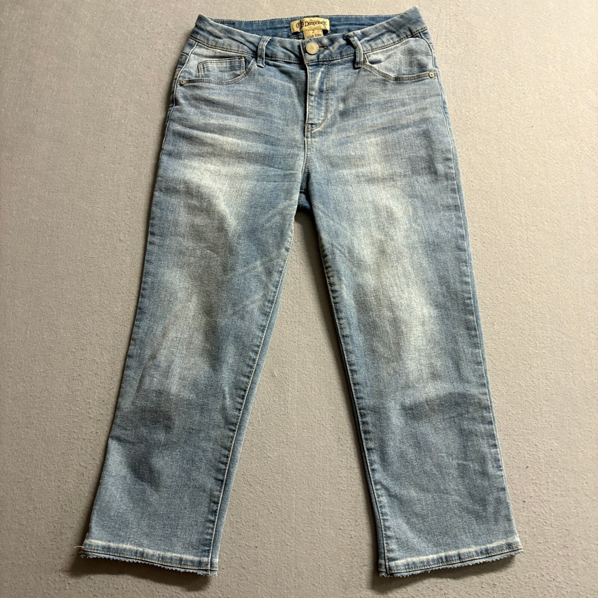 Democracy Womens High Rise Cropped Denim Jeans Size 2 Light Wash Stretch Raw Hem
