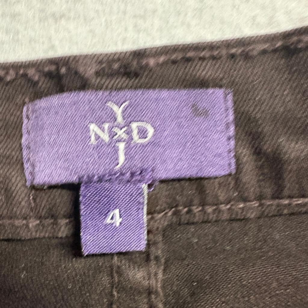 NYDJ Lift Tuck Straight Leg Jeans Womens Size 4 Brown Cotton Blend Made in USA