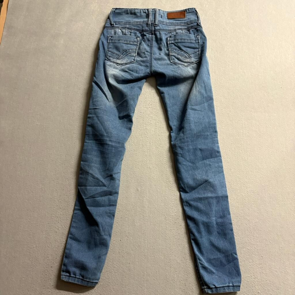 Bershka BSK Denim Collection Skinny Jeans Womens Size 26 Blue Stretch Low Rise