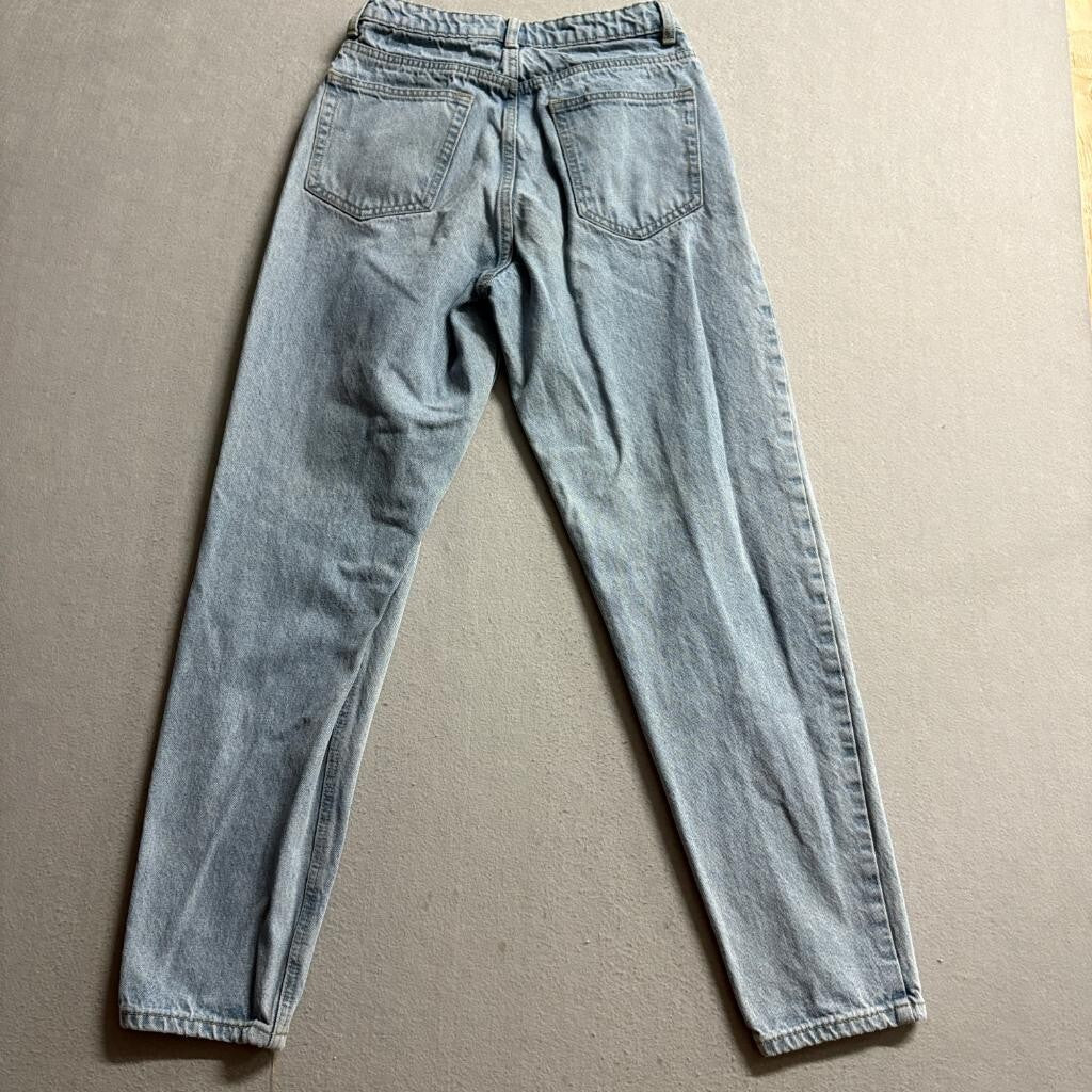 PrettyLittleThing Mom Jeans Womens US 4 Light Wash Denim High Rise Tapered Leg
