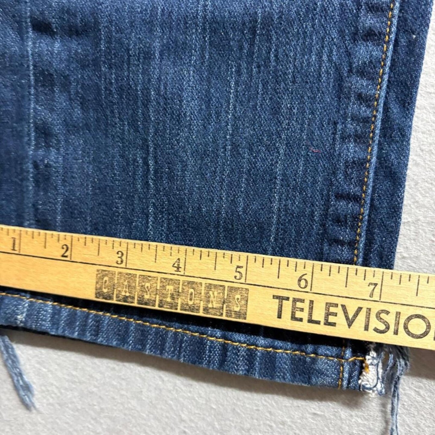 Levi's 511 Skinny Jeans Womens Size 32x30 Dark Wash Blue Denim Mid Rise Stretch